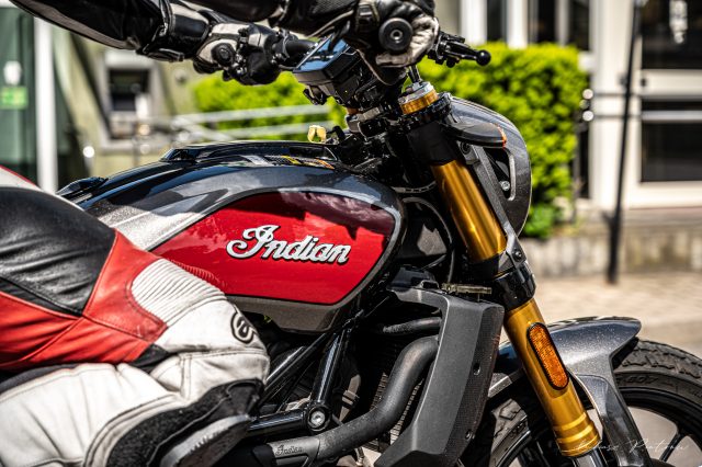 Indian FTR 1200 2020 test opinia dane techniczne wady zalety