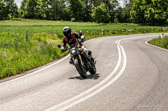 Indian FTR 1200 [TEST, DANE TECHNICZNE, OPINIA, WADY, ZALETY]