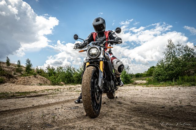 Indian FTR 1200 – wielozadaniowy INDIANa Jones [TEST, DANE TECHNICZNE, OPINIA, WADY, ZALETY]