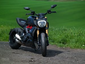 Ducati Diavel S test opinia wady zalety cena dane techniczne