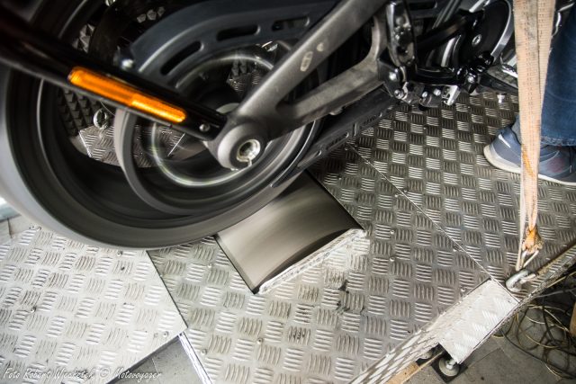 Harley-Davidson LiveWire 2020 – jazda pod napięciem [TEST, OPINIA, CENA, DANE TECHNICZNE]