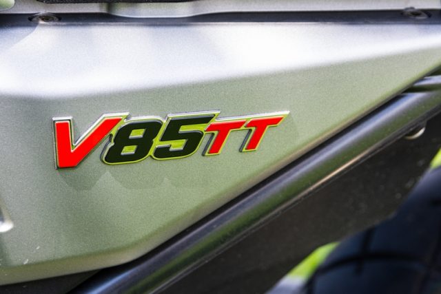 V85TT Moto Guzzi pierwsze wrażenia opinia wady zalety