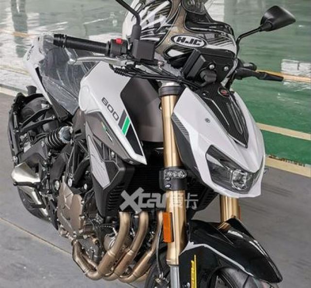 Benelli SRK600 przyłapane tuż po opuszczeniu taśmy produkcyjnej – wygląda obłędnie!