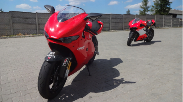 Ducati Desmosedici RR na sprzedaż w Polsce! Oficjalna replika motocykla MotoGP