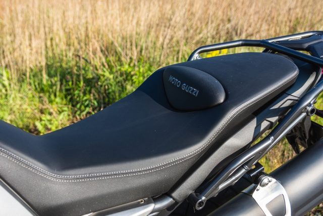 Moto Guzzi V85TT 2020 test, opinia, wady, zalety