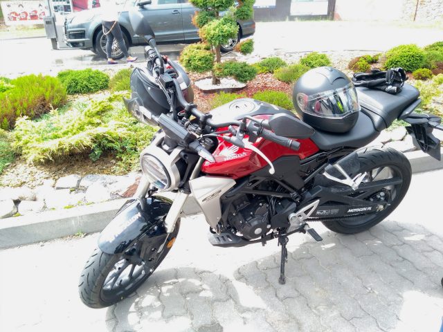 Kiedy to pragmatyzm, a nie emocje rozdają karty… Adam kupuje motocykl [FELIETON]