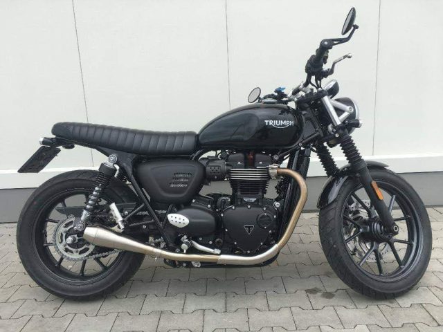 Triumf pragmatyzmu z dużą dawką emocji&hellip; Adam kupił motocykl [FELIETON]