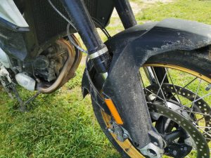 BWM GS F adventure zawias front  scaled