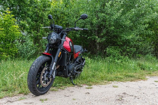 Benelli Leoncino 500 testowe pierwsze wrażenia