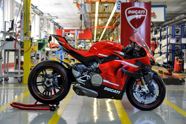 Ducati Superleggera V4 - dane techniczne cena moc prędkość maksymalna waga