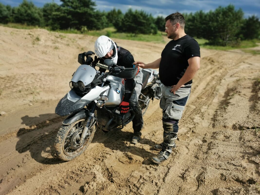 Gdzie szkolenie enduro/offroadowe na motocyklu adventure w