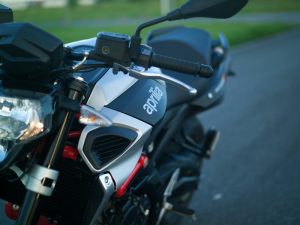 Aprilia Shiver   test opinia dane techniczne wady zalety