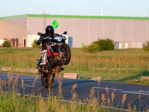 Aprilia Shiver   test opinia dane techniczne wady zalety