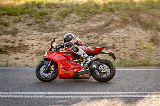 Ducati Panigale V2 2020 &#8211; baby w skórze V4 [TEST, DANE TECHNICZNE, OPINIA]