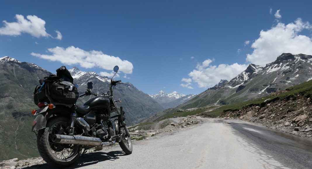 Manali Leh jazda przez Himalaje  scaled