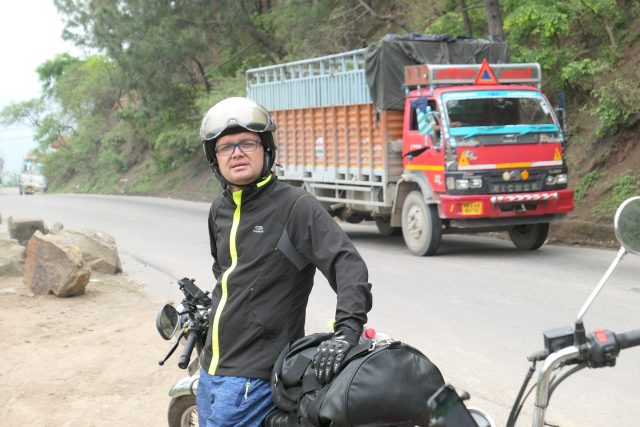 Trzy dni po Himalajach – motocyklem z New Delhi do Leh [Relacja z wyprawy]