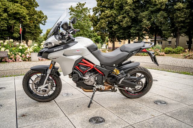 Ducati Multistrada 950S – MULTIfunkcyjny, dzielny sprzęt [TEST, OPINIA, WADY, ZALETY, DANE TECHNICZNE]