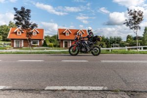 Podr&oacute;ż za kilka złotych &ndash; Zontes 310T i Junak RX One 125 [test, opinie, dane techniczne]