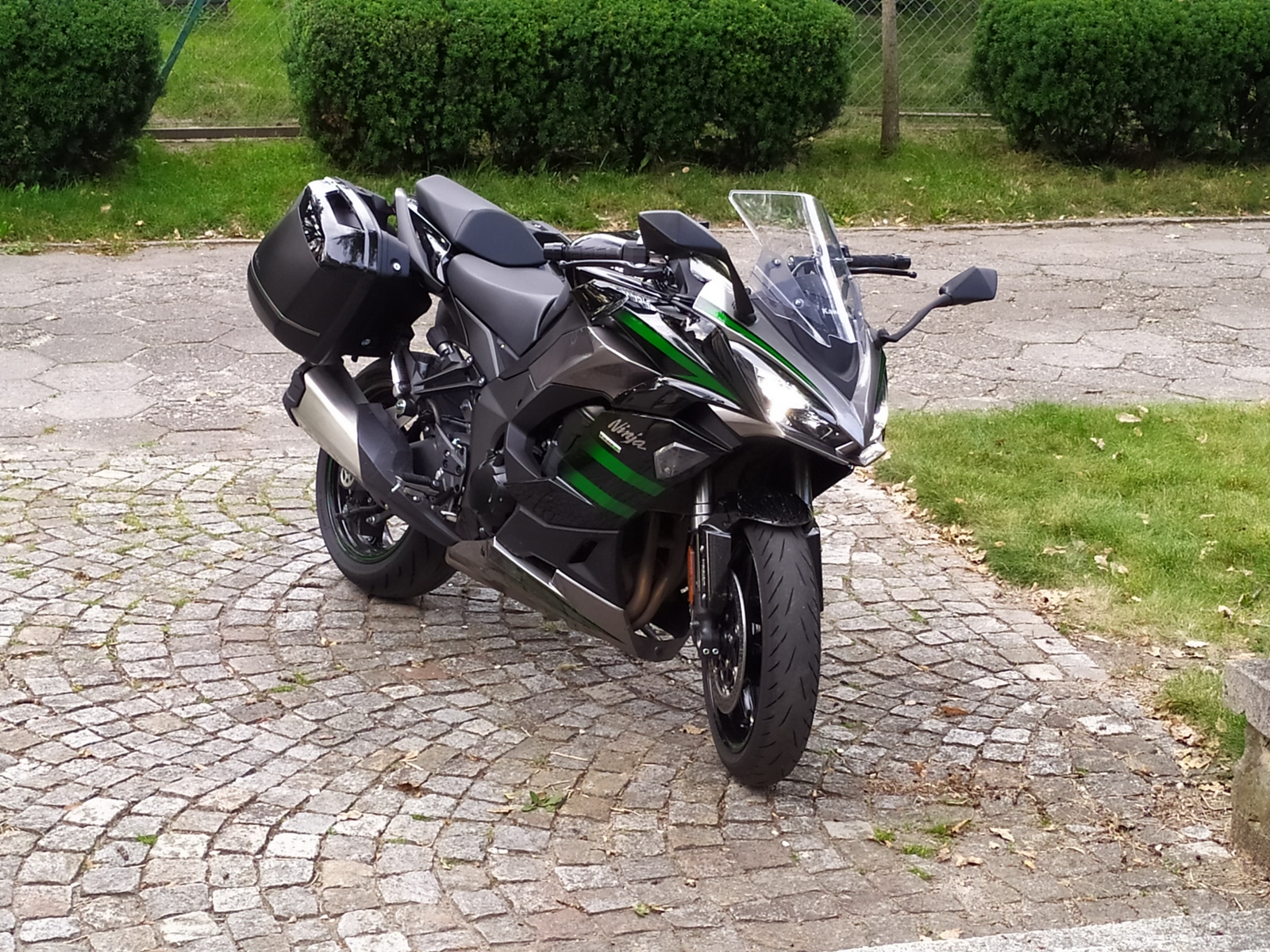 Kawasaki Ninja SX  test opinia dane techniczne wady zalety