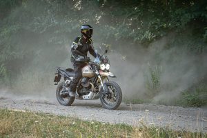 Moto Guzzi VTT test opinia wady zalety dane techniczne