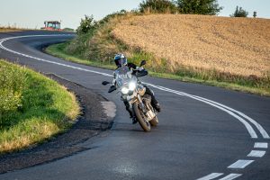 Moto Guzzi VTT test opinia wady zalety dane techniczne