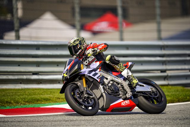 Aprilia Tuono V4 X – limitowany hypernaked o mocy 221 KM…