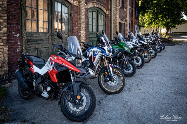 por&oacute;wnanie motocykli adventure 2020