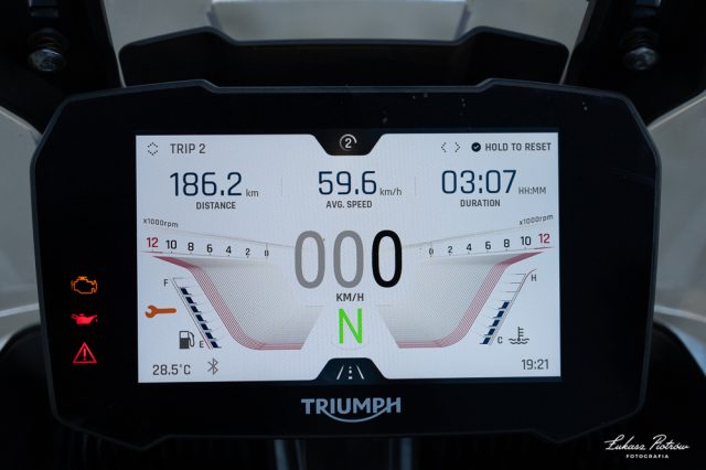 9 recept na turystyczne enduro 2020 – wielki test por&oacute;wnawczy dziewięciu motocykli segmentu adventure