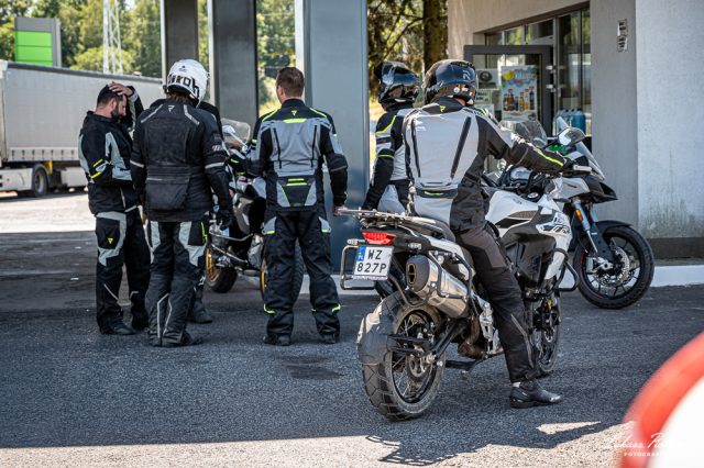 9 recept na turystyczne enduro 2020 – wielki test por&oacute;wnawczy dziewięciu motocykli segmentu adventure