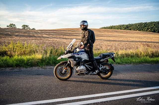 9 recept na turystyczne enduro 2020 – wielki test por&oacute;wnawczy dziewięciu motocykli segmentu adventure