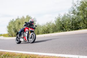 Ducati VS Streetfighter  test dane techniczne opinia cena