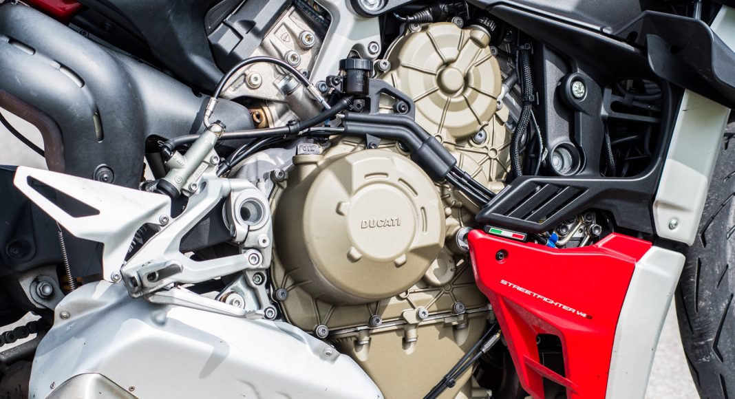 DucatiVSStreetfightertestdanetechniczneopiniacena