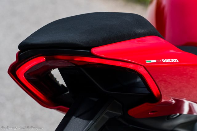 Ducati V4S Streetfighter 2020 test dane techniczne opinia cena