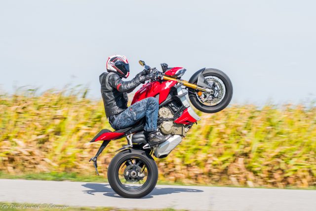 Ducati VS Streetfighter test dane techniczne opinia cena