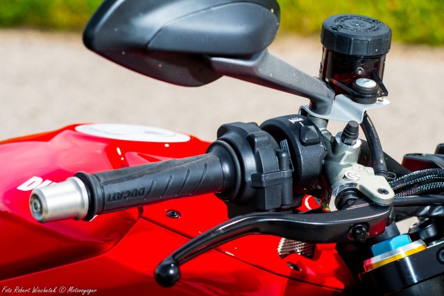 Ducati V4S Streetfighter 2020 test dane techniczne opinia cena