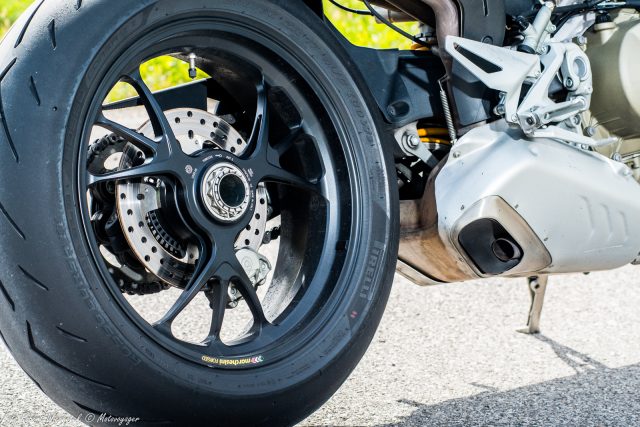 Ducati V4S Streetfighter 2020 test dane techniczne opinia cena