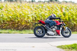Ducati VS Streetfighter  test dane techniczne opinia cena