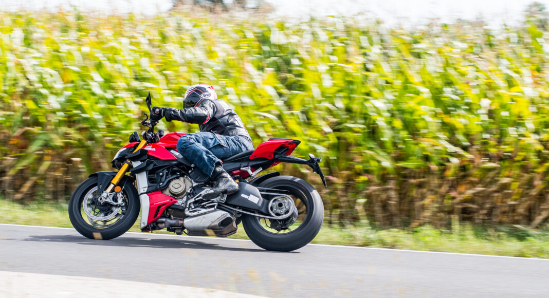 Ducati VS Streetfighter  test dane techniczne opinia cena