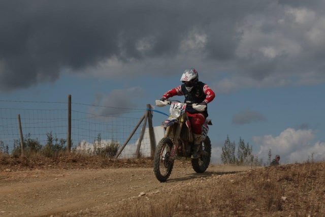 Adam Tomiczek zgarnia drugie miejsce w niezwykle trudnych zawodach Baja TT do Pinhal