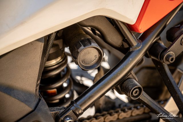 Suzuki V-Strom 1050 XT 2020 test dane techniczne wady zalety opinia