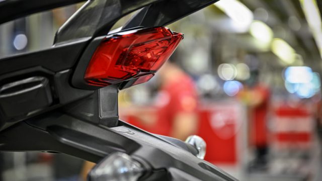 Pierwszy na świecie motocykl z radarami – Ducati Multistrada V4 – gotowy do produkcji