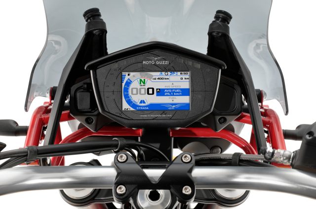 Moto Guzzi V85TT teraz z pakietem akcesori&oacute;w za ponad 3000 zł – GRATIS!
