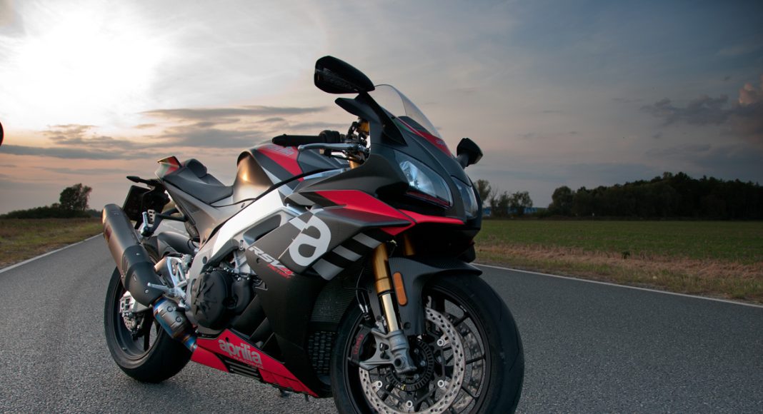 ApriliaRSVFactoryopiniacenawadyzaletytest