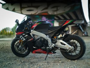 Aprilia RSV4 1100 Factory 2020 opinia cena wady zalety test 30 Aprilia RSV Factory opinia cena wady zalety test