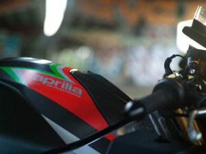 Aprilia RSV4 1100 Factory 2020 opinia cena wady zalety test 32 Aprilia RSV Factory opinia cena wady zalety test