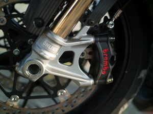 Aprilia RSV4 1100 Factory 2020 opinia cena wady zalety test 35 Aprilia RSV Factory opinia cena wady zalety test