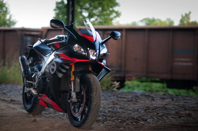 Aprilia RSV4 1100 Factory 2020 opinia cena wady zalety test