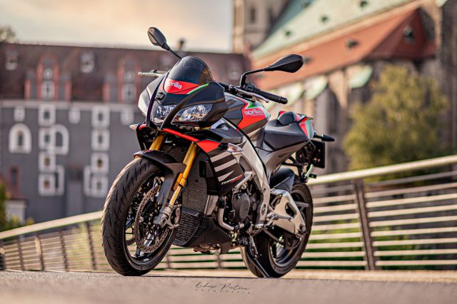 Aprilia Tuono V4 1100 Factory 2020 – nagość w rytmie sport [TEST, OPINIA, GALERIA, DANE TECHNICZNE, WADY, ZALETY]