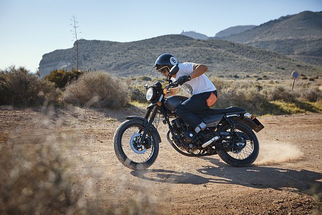 Wyprzedaż 2021 w Barton Motors! Promocja obejmuje skutery, motorowery, motocykle, quady!
