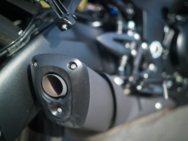 Suzuki GSX-S 1000 F 2020 test dane techniczne cena wady zalety opinia